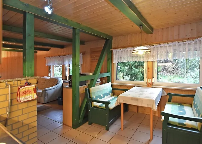 Welcoming In * Neustadt